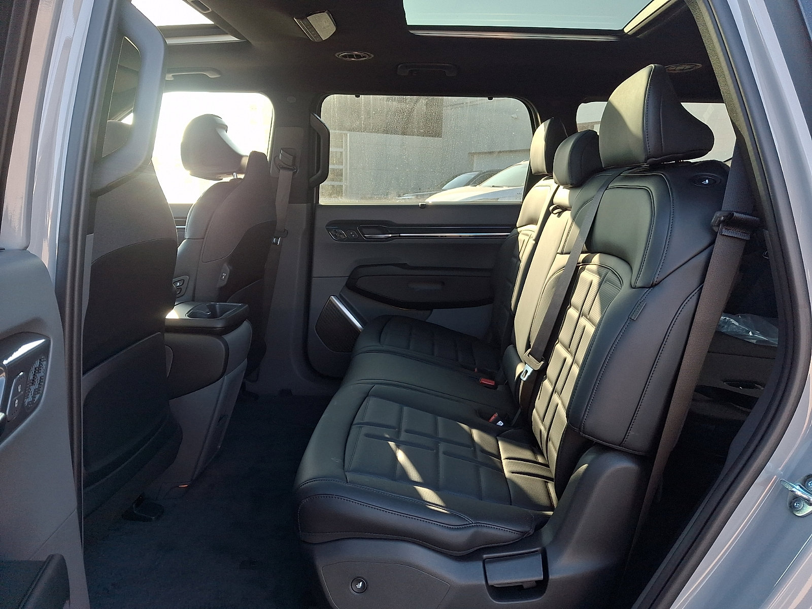 New 2026 Kia EV9 Land w/ Nightfall Edition Package image 9