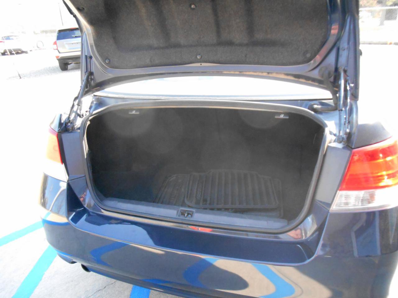 Used 2013 Subaru Legacy 2.5i Premium image 10
