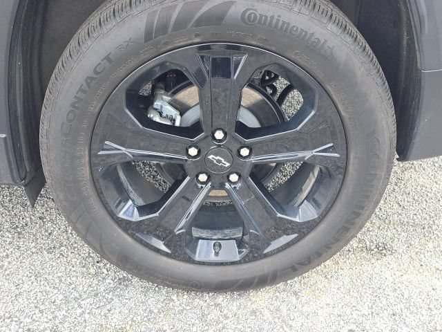 Used 2026 Chevrolet Equinox LT w/ Midnight Edition FWD image 9