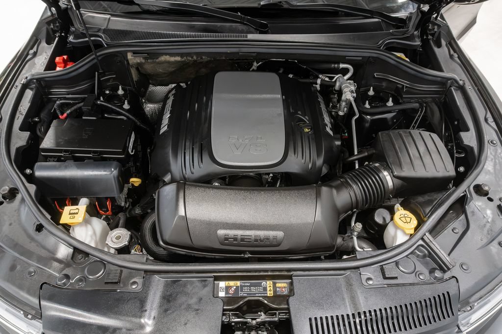 Used 2023 Dodge Durango R/T AWD/4WD image 3