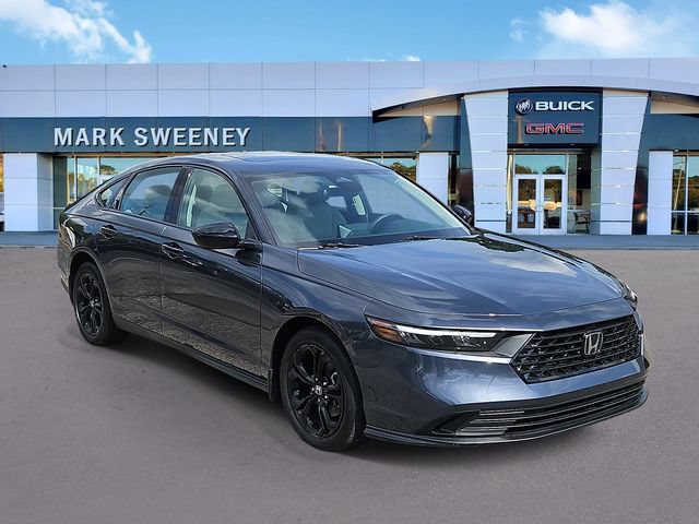 Used 2025 Honda Accord SE image 3