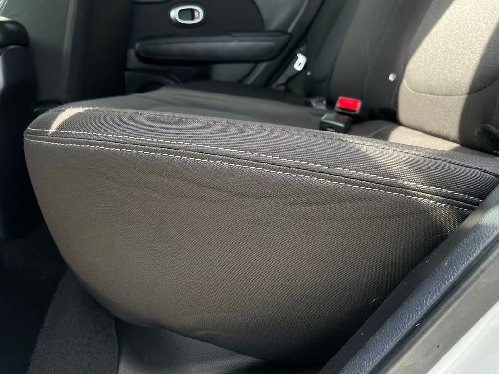Used 2016 Kia Soul image 36