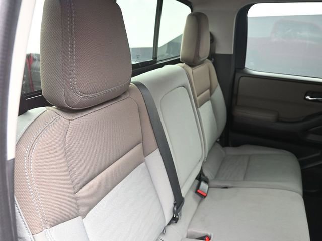 Used 2023 Nissan Frontier SV w/ SV Convenience Package AWD/4WD image 32