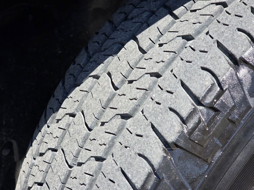 Used 2018 Ford Explorer FWD image 18