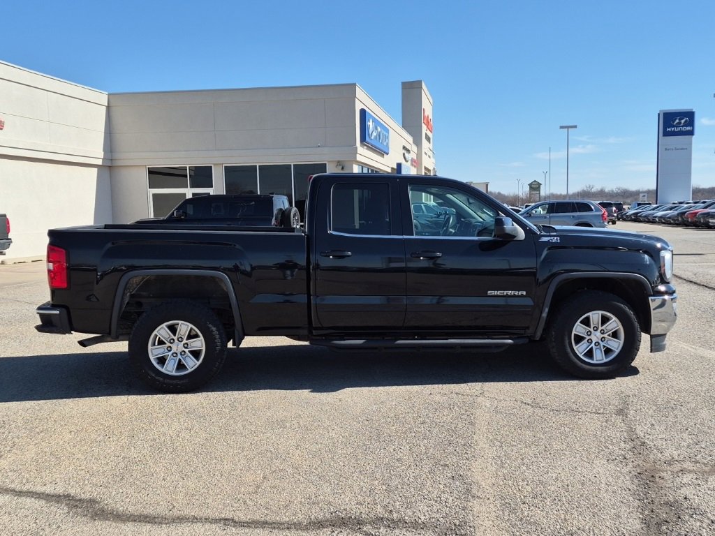 Used 2016 GMC Sierra 1500 SLE w/ SLE Value Package image 2
