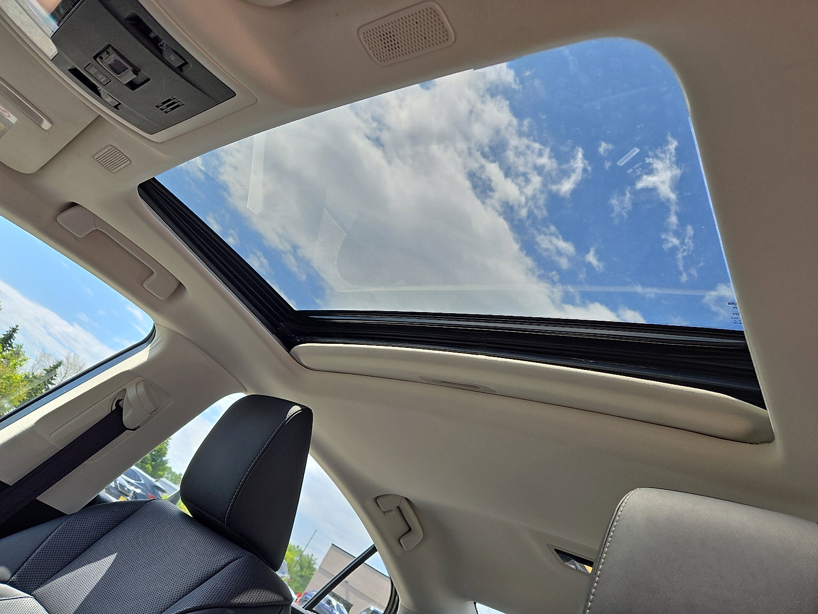 Used 2019 Lexus ES 350 w/ Premium Package FWD image 14
