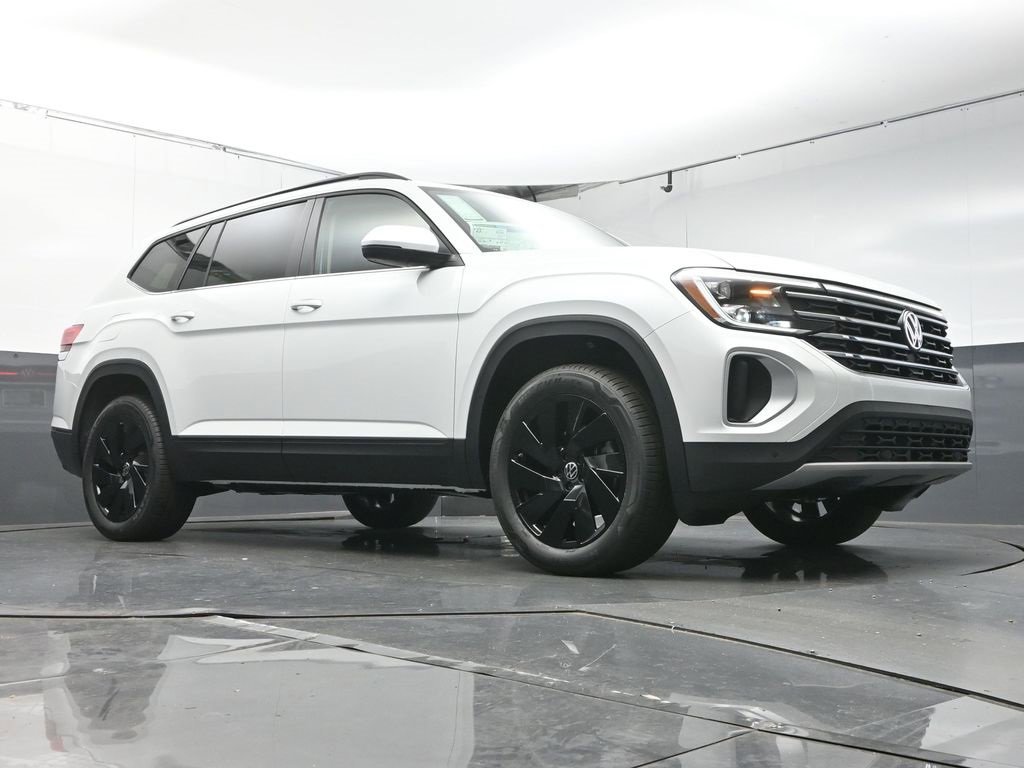 New 2026 Volkswagen Atlas SE image 40