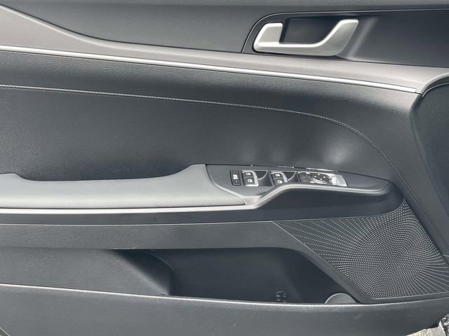 New 2026 Kia K5 LXS FWD image 25