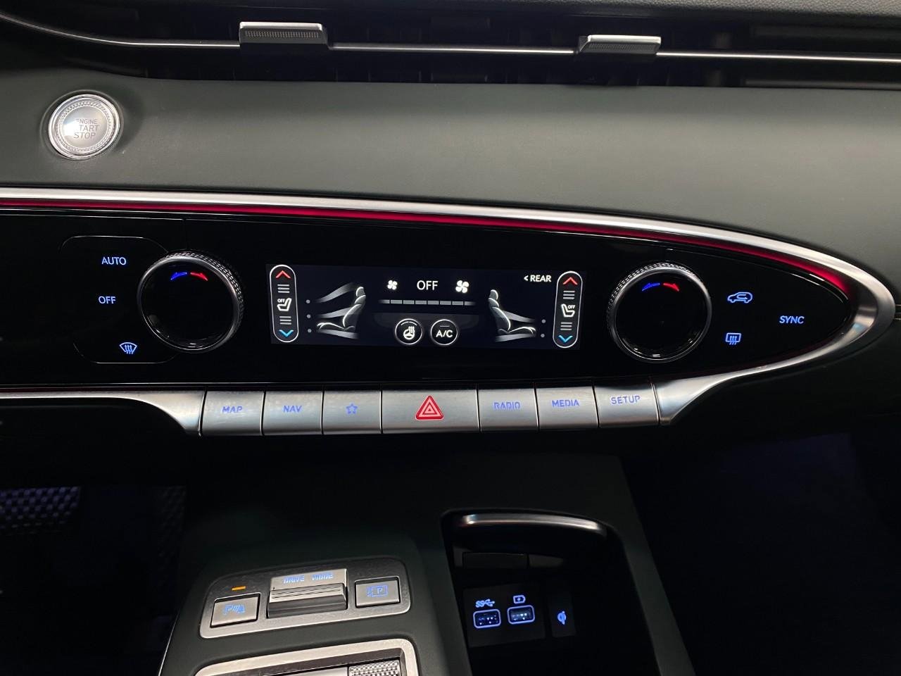 Used 2023 Genesis GV70 2.5T w/ Advanced Package image 26