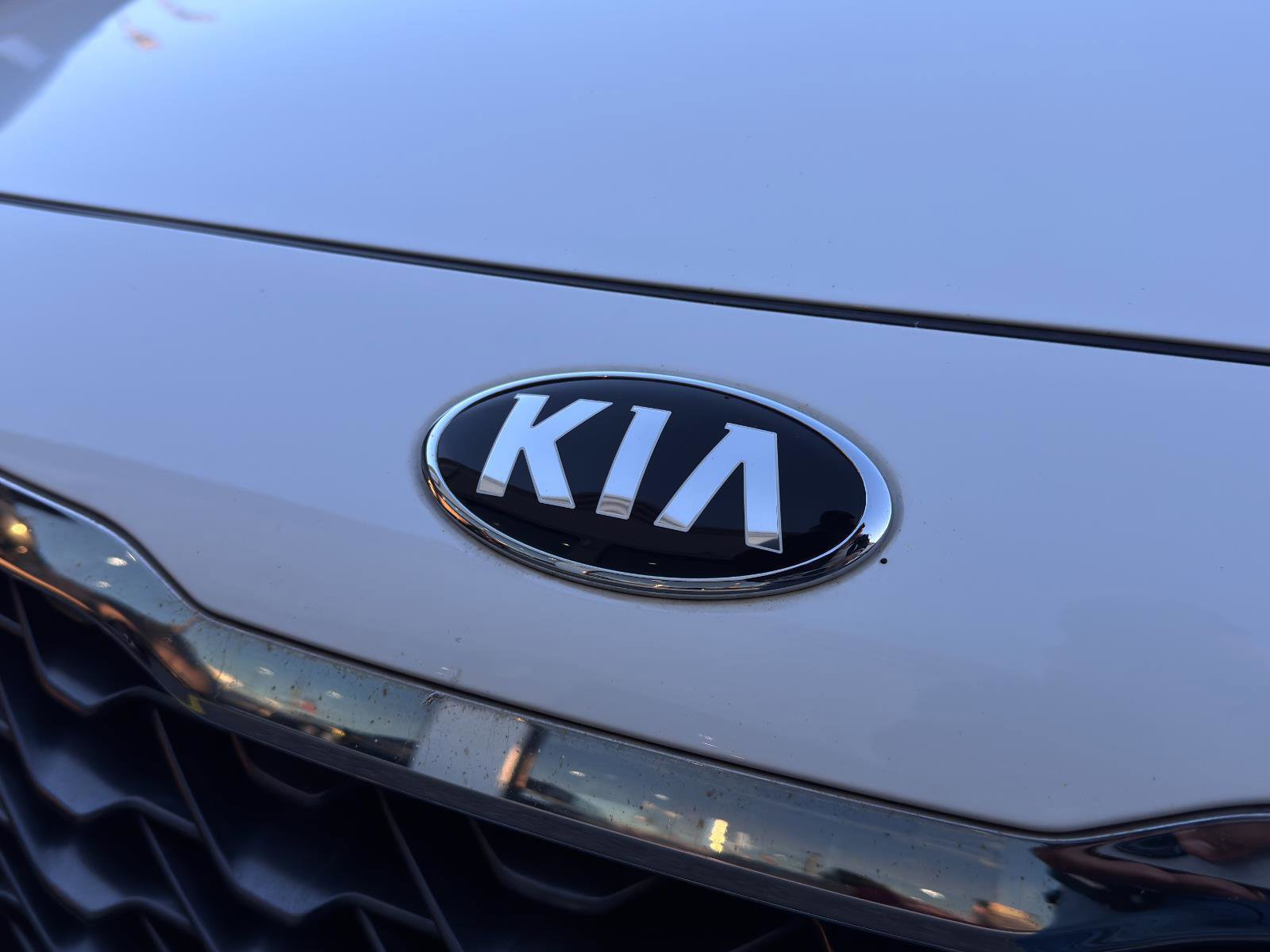 Used 2020 Kia Optima SE image 10