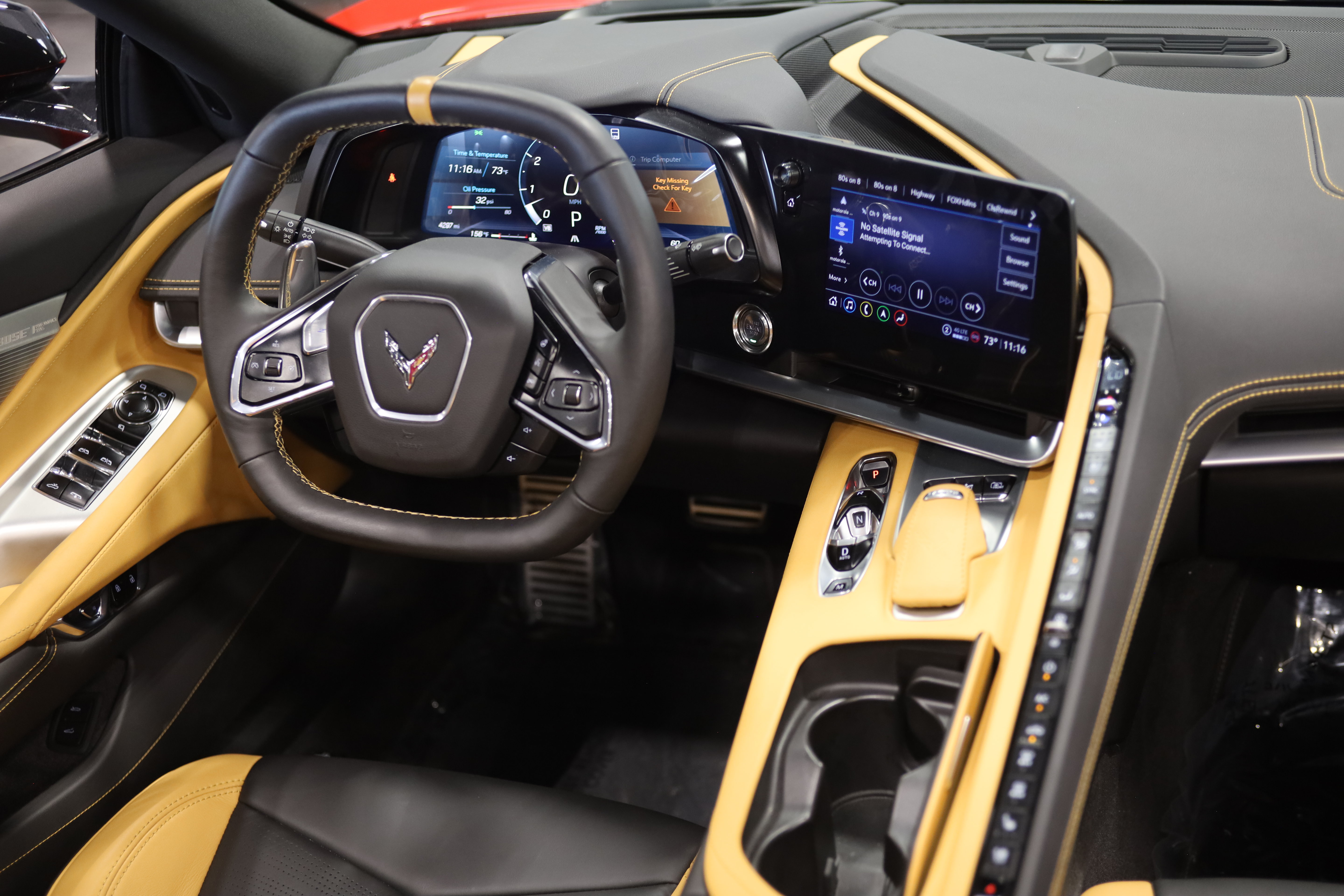 Used 2023 Chevrolet Corvette Stingray Preferred Conv w/ Z51 Performance Package RWD image 32