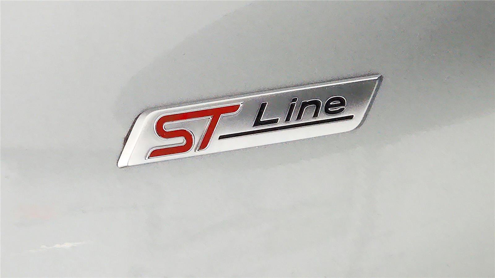 Used 2024 Ford Escape ST-Line image 9