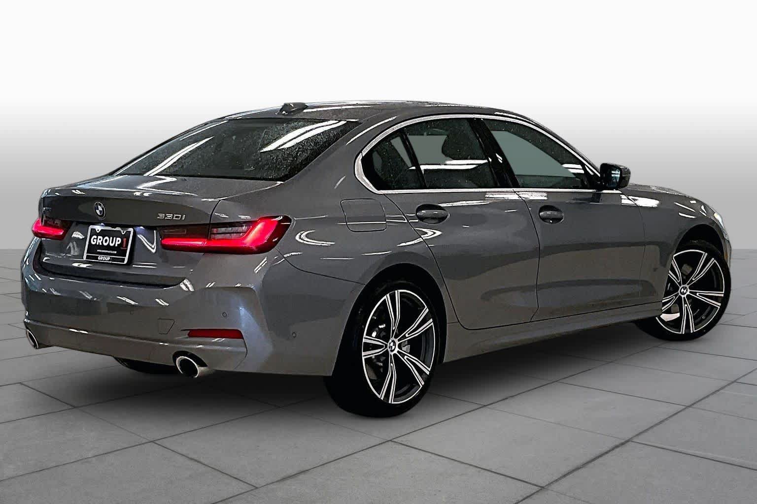 Used 2024 BMW 330i xDrive Sedan AWD/4WD image 12
