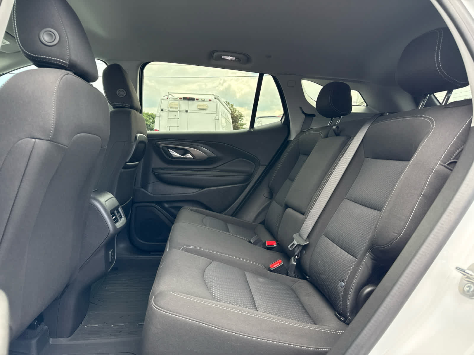 Certified 2024 GMC Terrain SLE w/ Driver Convenience Package FWD image 22