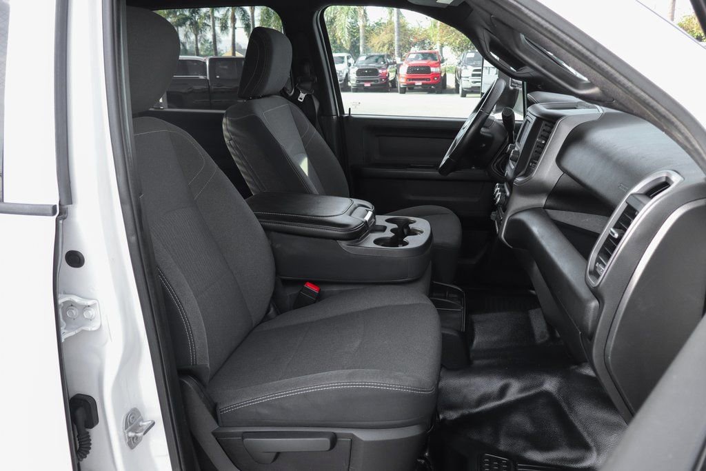 Used 2021 RAM 5500 Tradesman w/ Chrome Appearance Group image 37