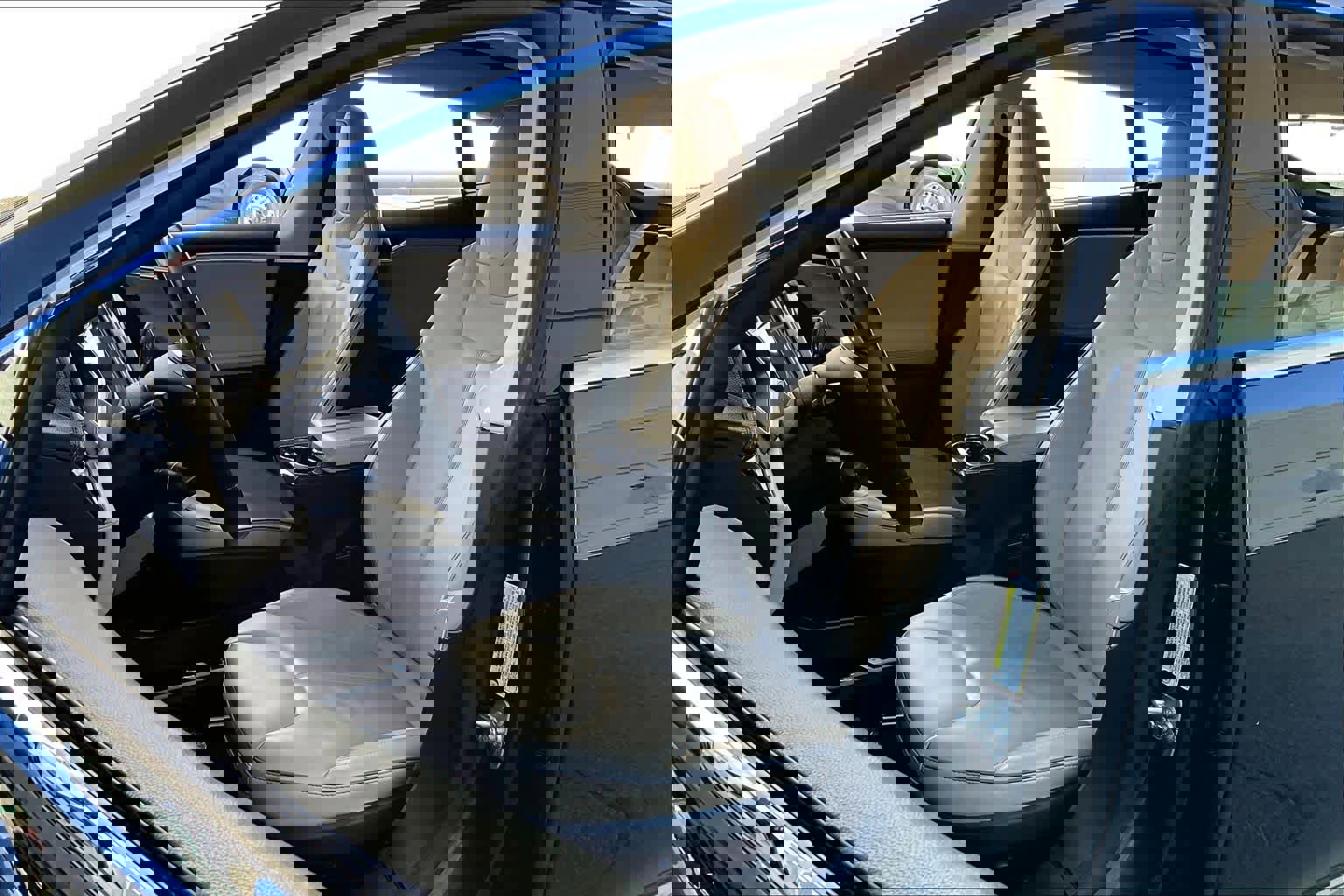 Used 2013 Tesla Model S Performance image 7