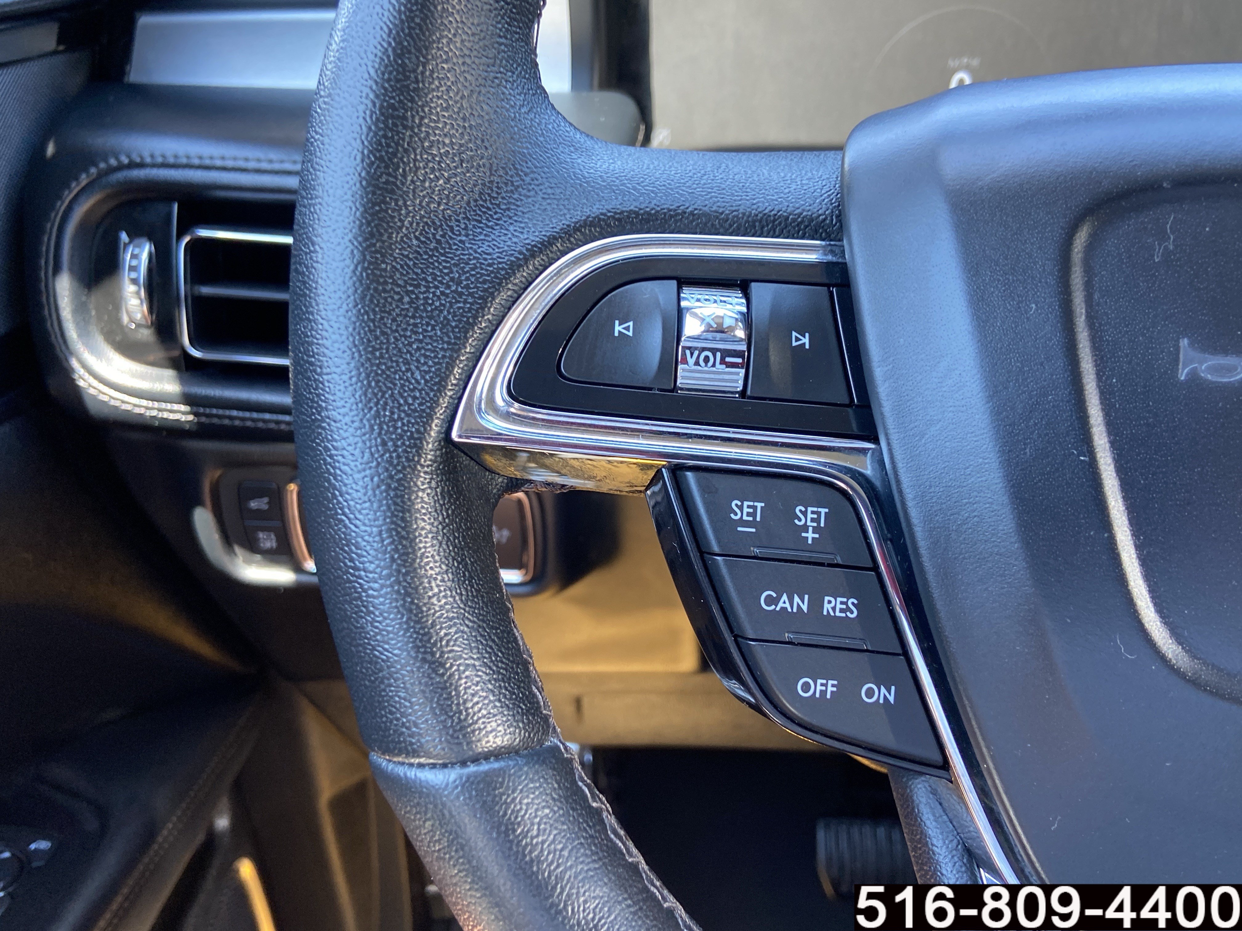 Used 2022 Lincoln Nautilus AWD w/ Premium Package image 14