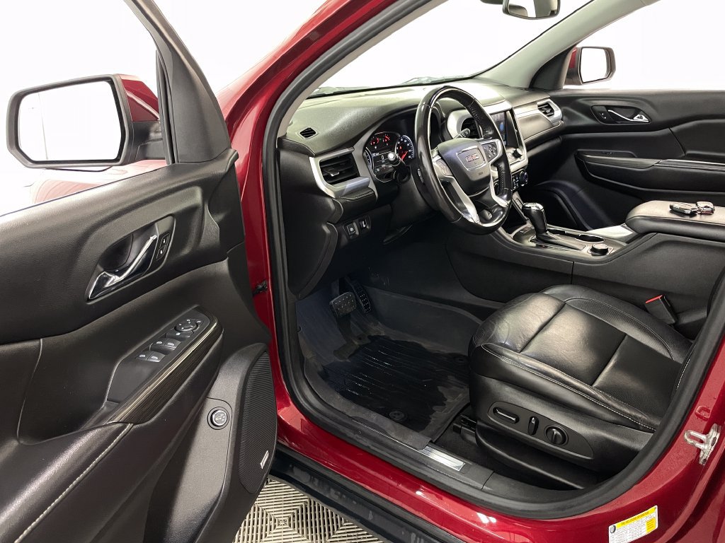 Certified 2018 GMC Acadia SLT w/ LPO, Floor Liner Package FWD image 22