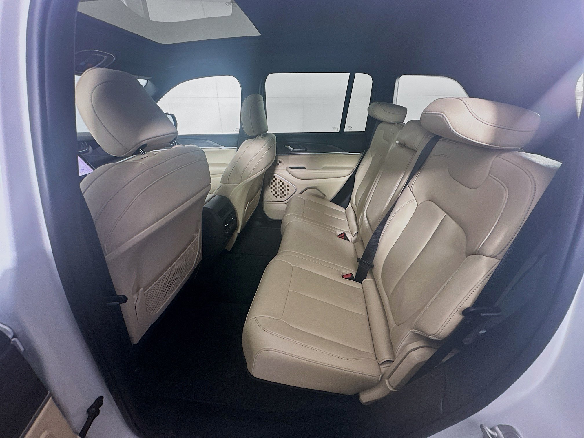 Used 2022 Jeep Grand Cherokee Limited 4xe AWD/4WD image 30