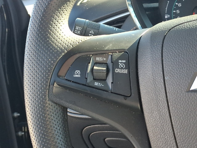 Used 2022 Chevrolet Trax LS w/ Tint and Cruise Package AWD/4WD image 7