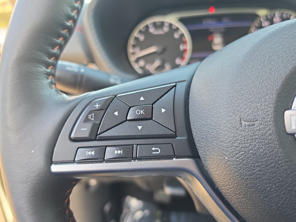 Used 2024 Nissan Sentra SR w/ SR Premium Package FWD image 20