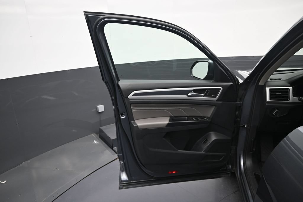 Used 2021 Volkswagen Atlas SEL Premium w/ MDO Package (Bench Seat) AWD/4WD image 12