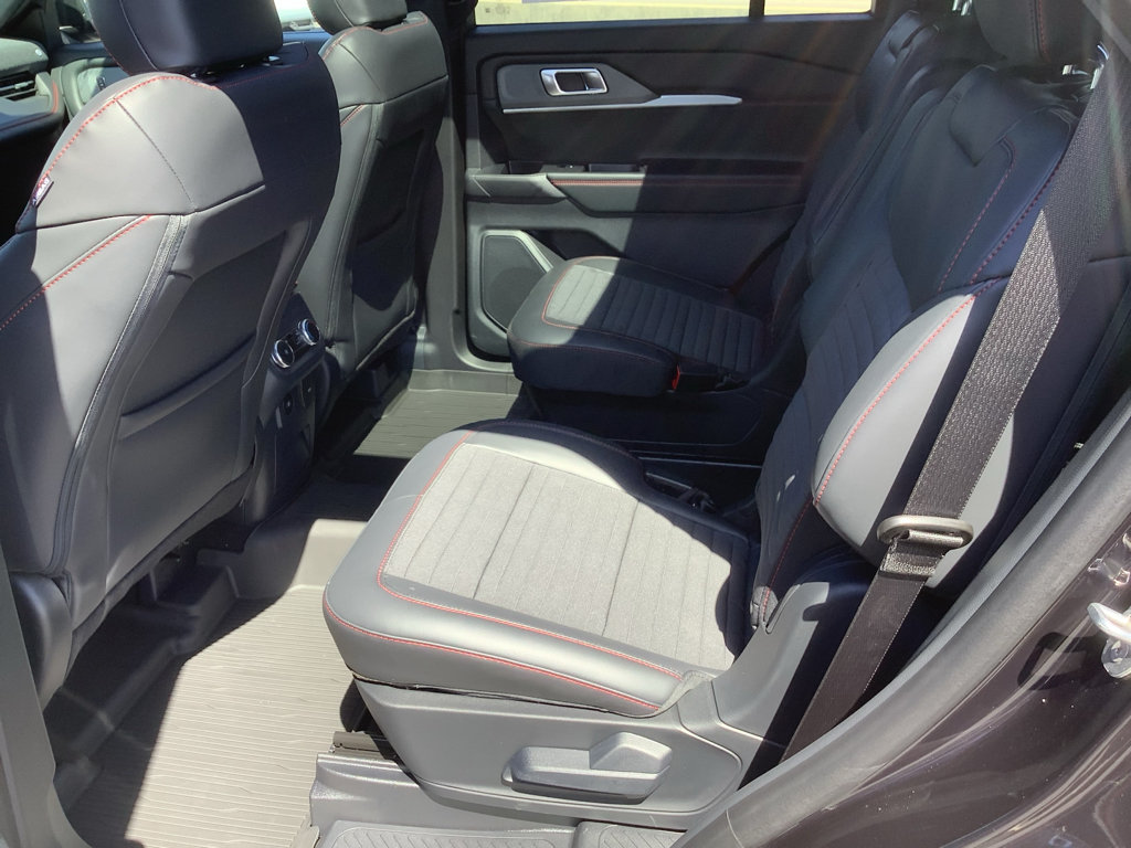 New 2026 Ford Explorer ST-Line AWD/4WD image 11