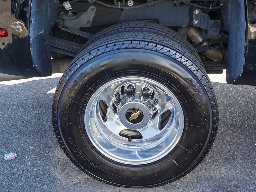 Used 2015 Chevrolet Silverado 3500 LT w/ LT Convenience Package RWD image 8