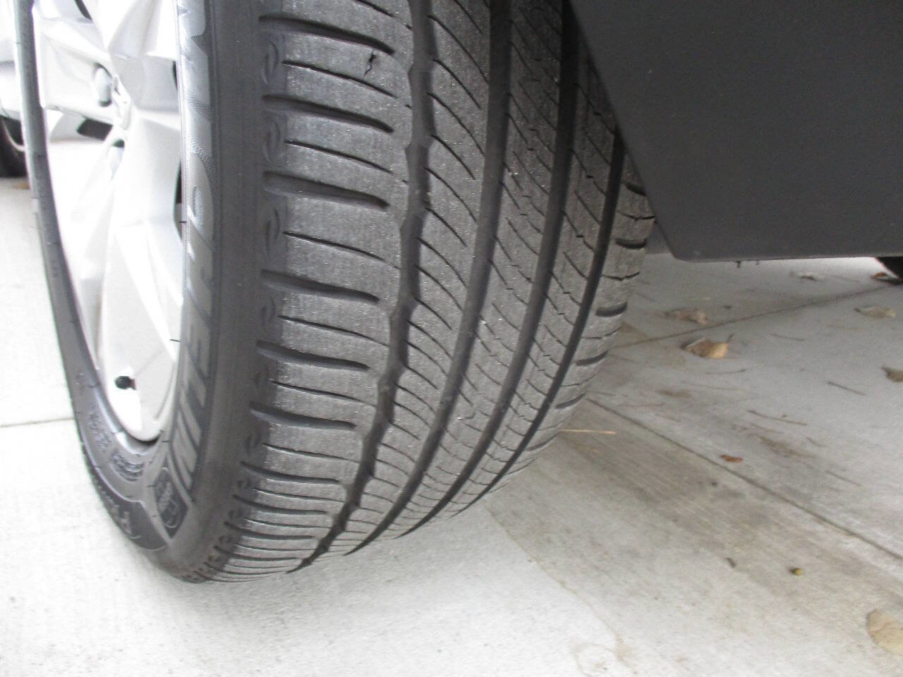 Used 2022 Volvo XC40 T5 Momentum image 72