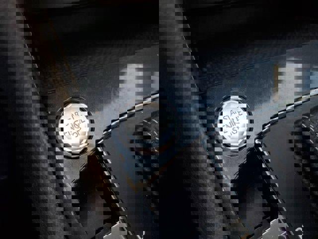 Used 2021 Volkswagen Tiguan SE image 27