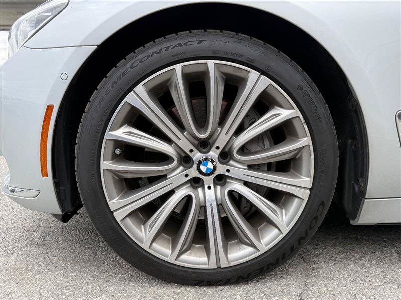 Used 2018 BMW 750Li xDrive AWD/4WD image 10