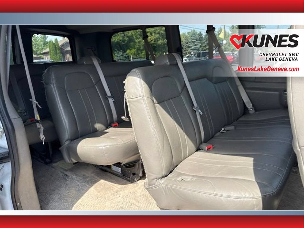 Used 2023 Chevrolet Express 3500 LS RWD image 13