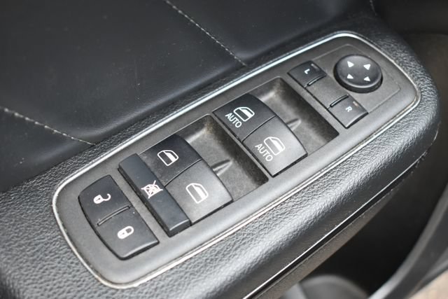 Used 2022 Dodge Charger R/T w/ Plus Group RWD image 19