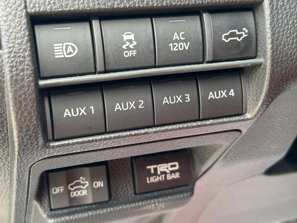 Certified 2025 Toyota Tacoma TRD Pro AWD/4WD image 27