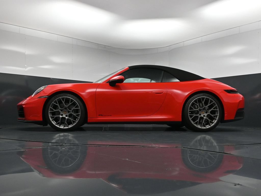 Certified 2025 Porsche 911 Carrera RWD image 23