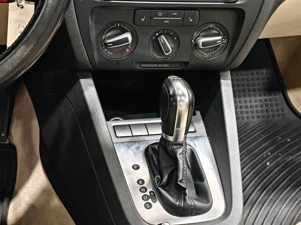Used 2013 Volkswagen Jetta TDI image 8
