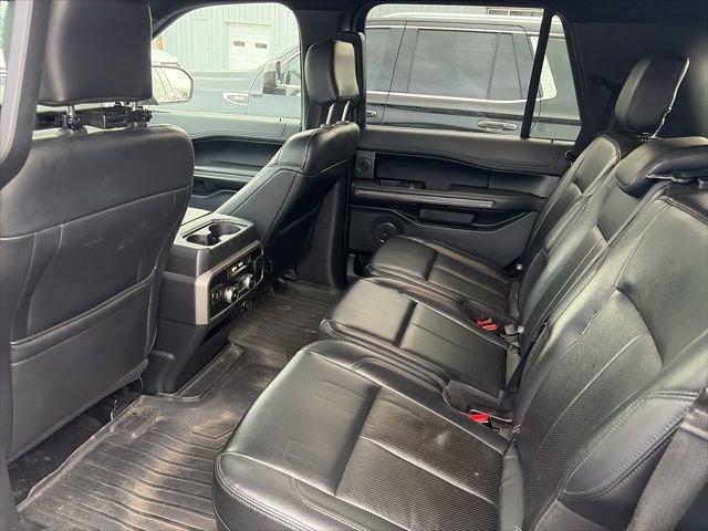 Used 2019 Ford Expedition XLT w/ Equipment Group 202A AWD/4WD image 11