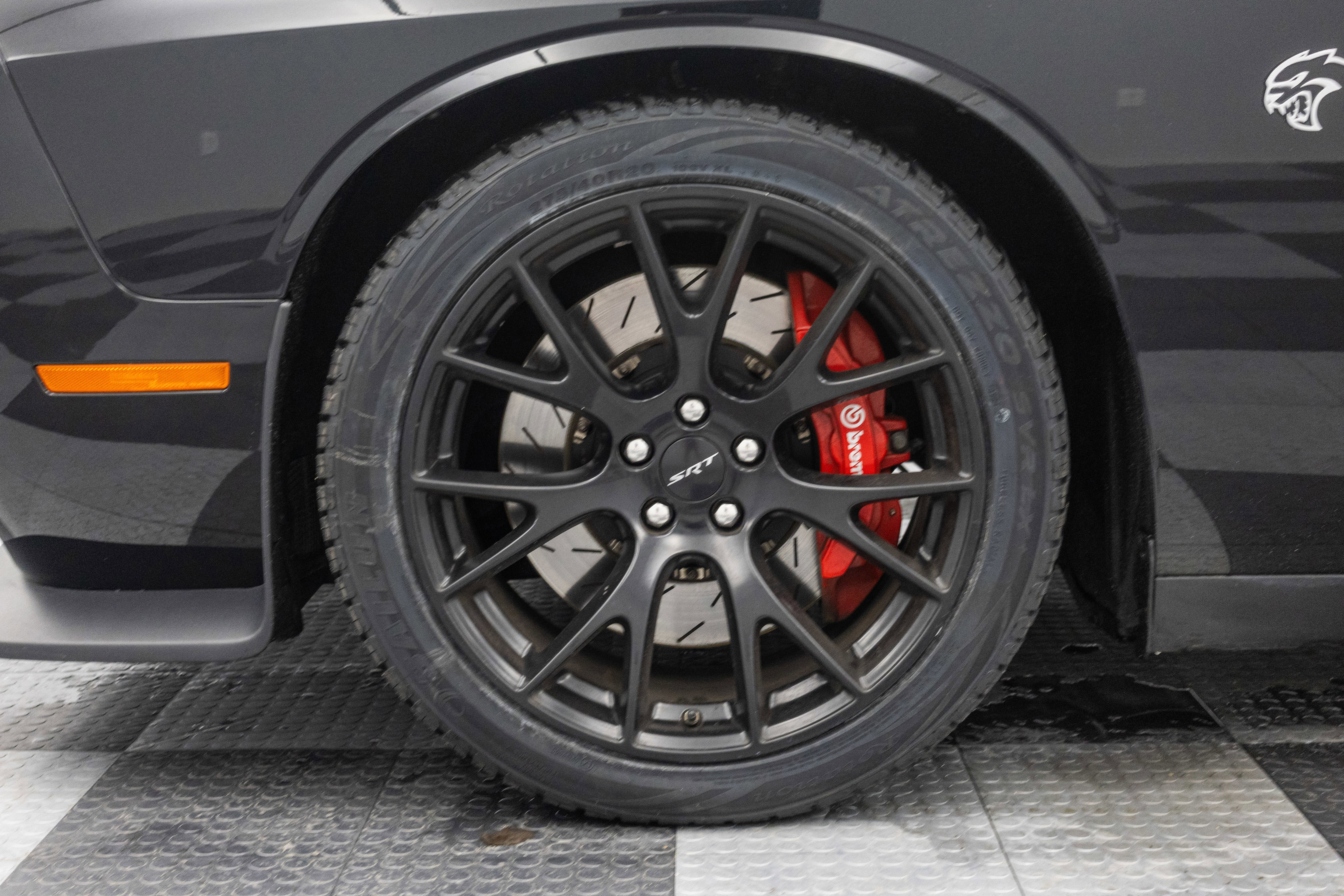 Used 2015 Dodge Challenger SRT Hellcat image 15