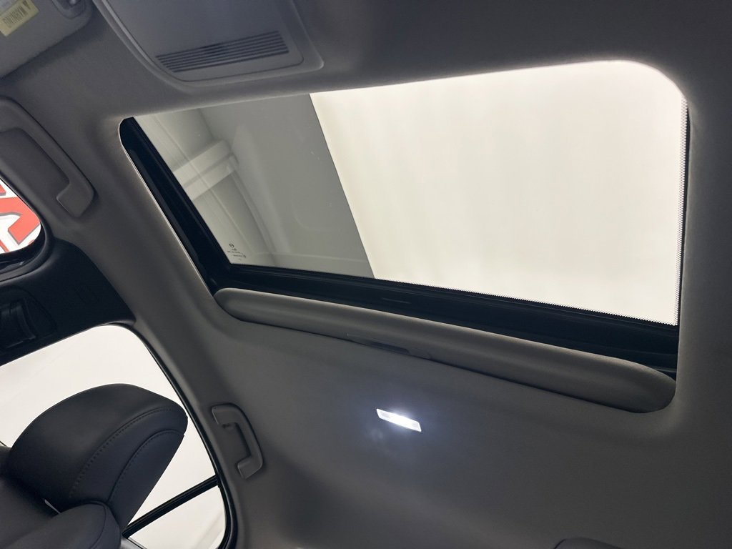 Used 2024 MAZDA MAZDA3 s image 23