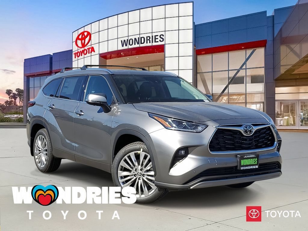 New 2026 Toyota Highlander Platinum AWD/4WD image 1