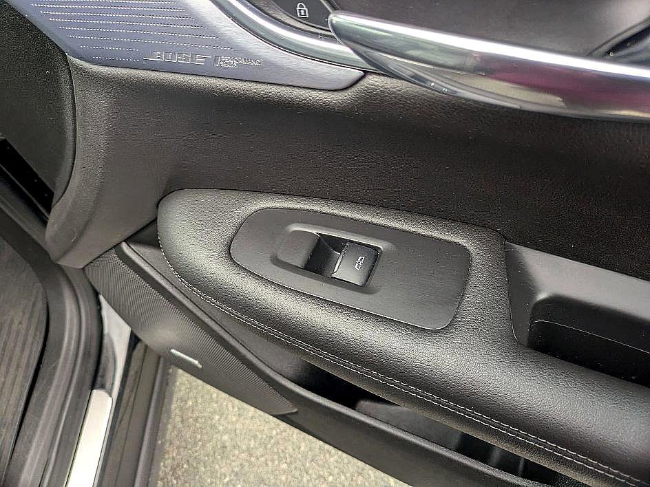 Used 2020 Cadillac XT6 Premium Luxury image 38