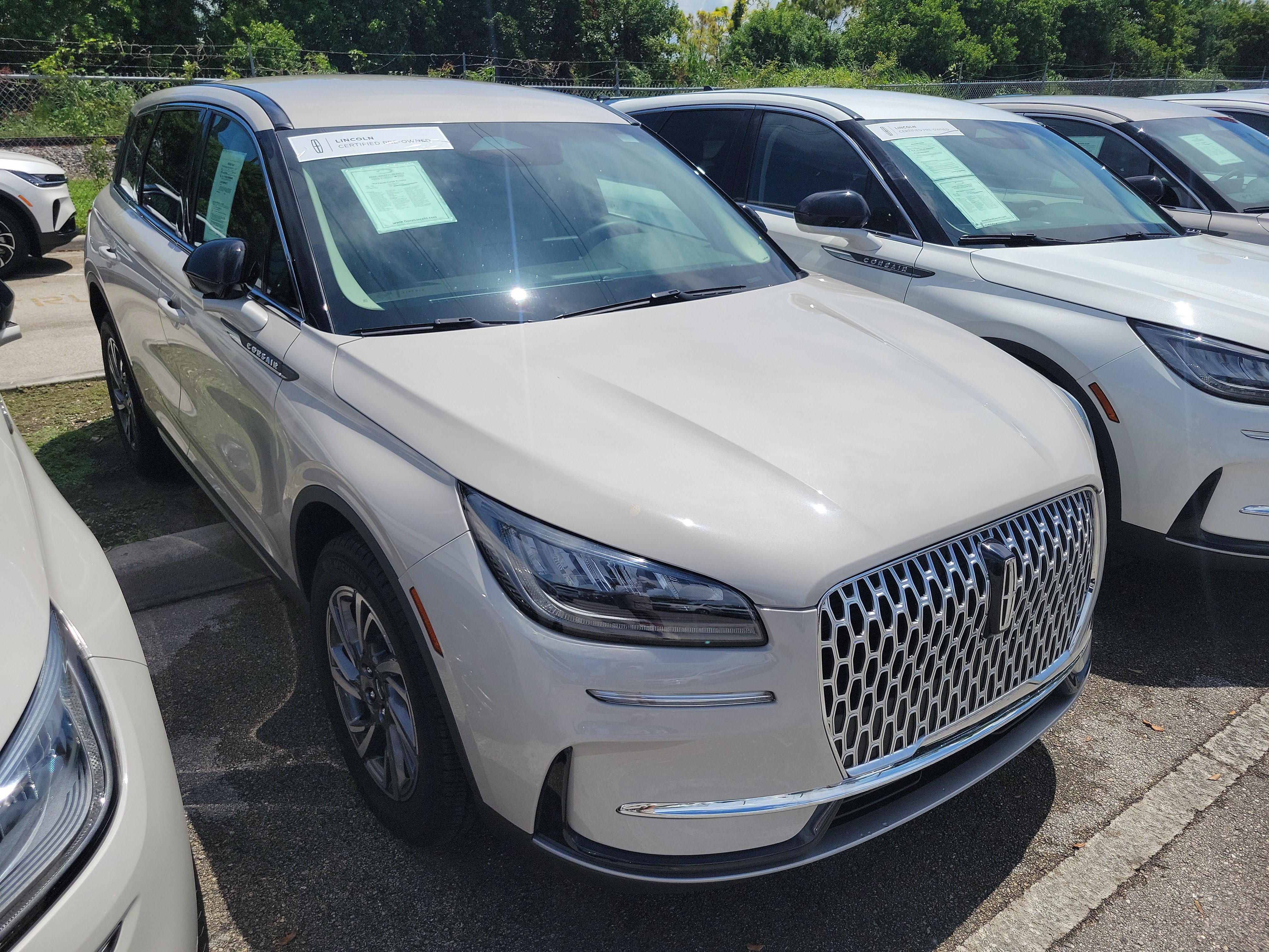 Certified 2024 Lincoln Corsair FWD image 2