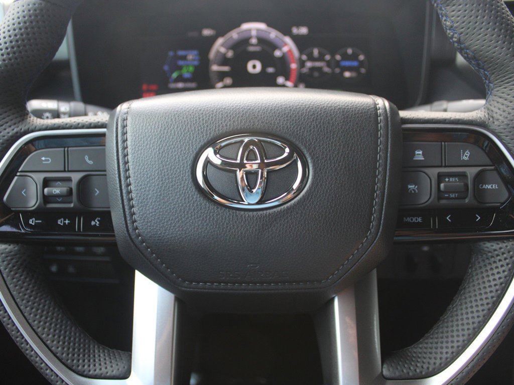 New 2026 Toyota Tundra Platinum AWD/4WD image 8