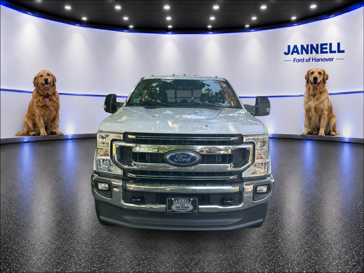Used 2022 Ford F250 XLT w/ XLT Value Package AWD/4WD image 2