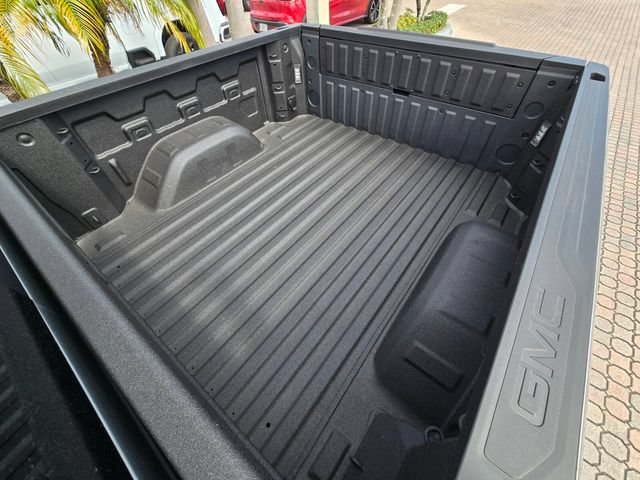 New 2026 GMC Sierra 1500 AT4 w/ AT4 Premium Package AWD/4WD image 11