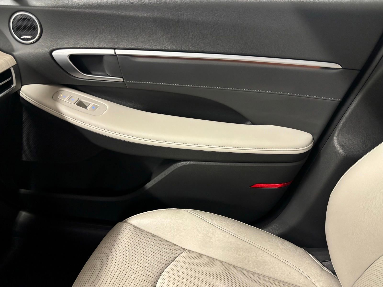 Certified 2025 Hyundai Sonata Limited FWD image 15