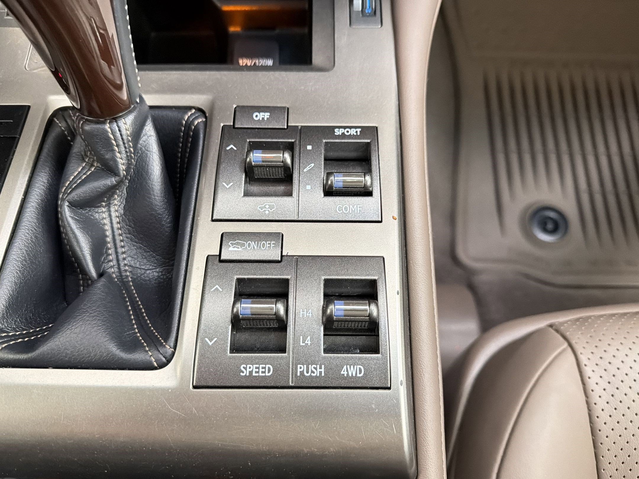 Used 2019 Lexus GX 460 Luxury AWD/4WD image 31