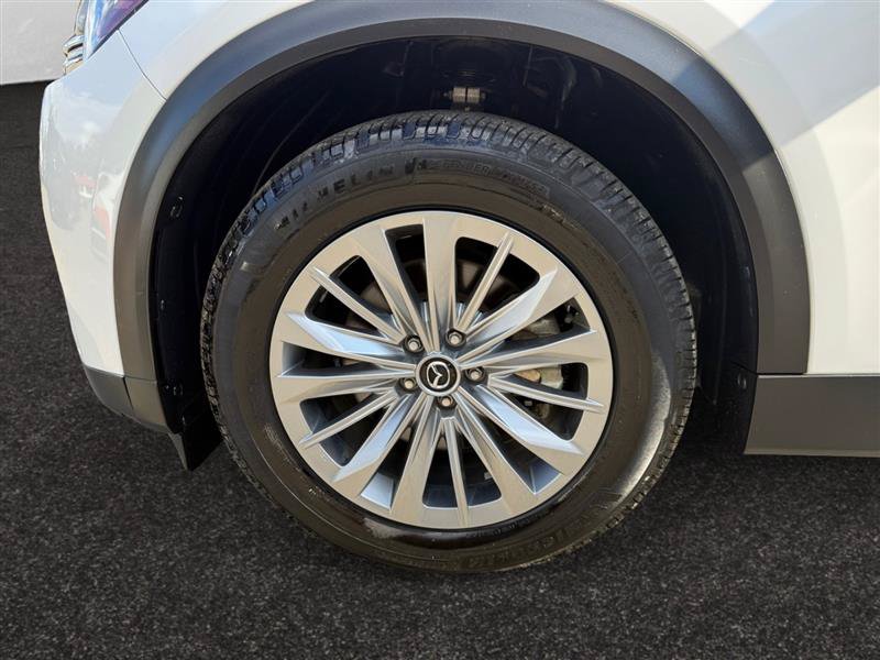 Used 2024 MAZDA CX-90 Plug-In Hybrid w/ Preferred AWD/4WD image 17