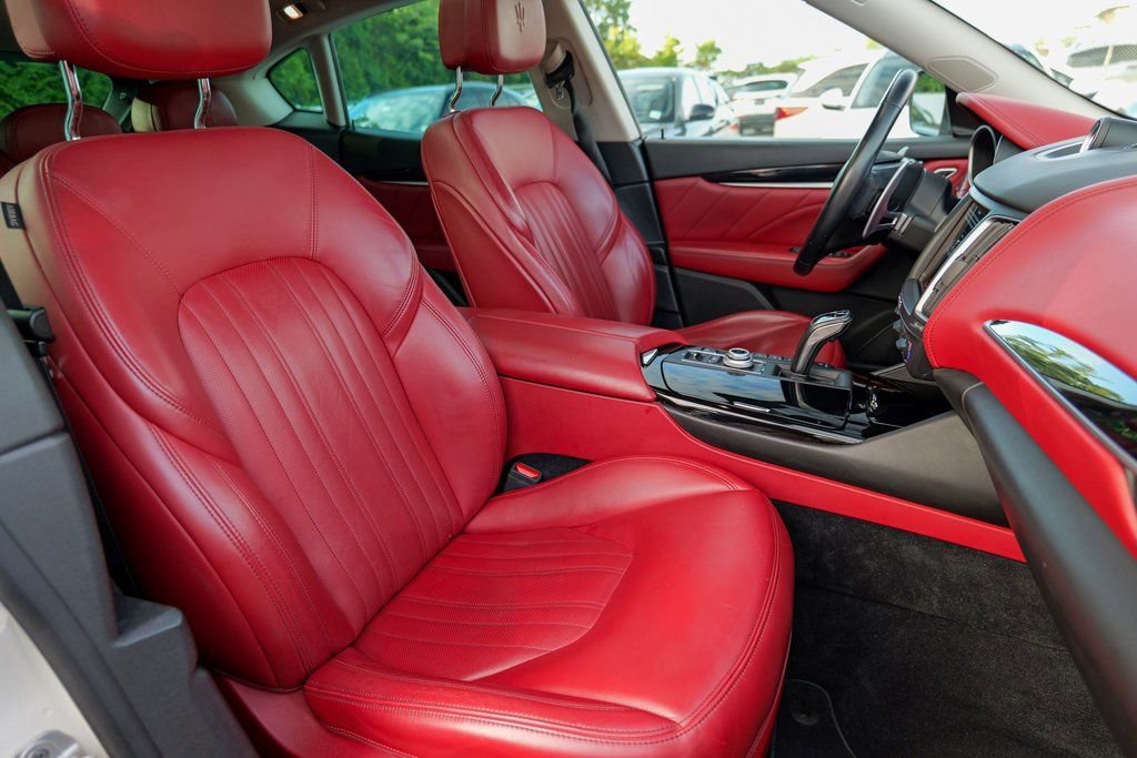Used 2019 Maserati Levante Base image 35