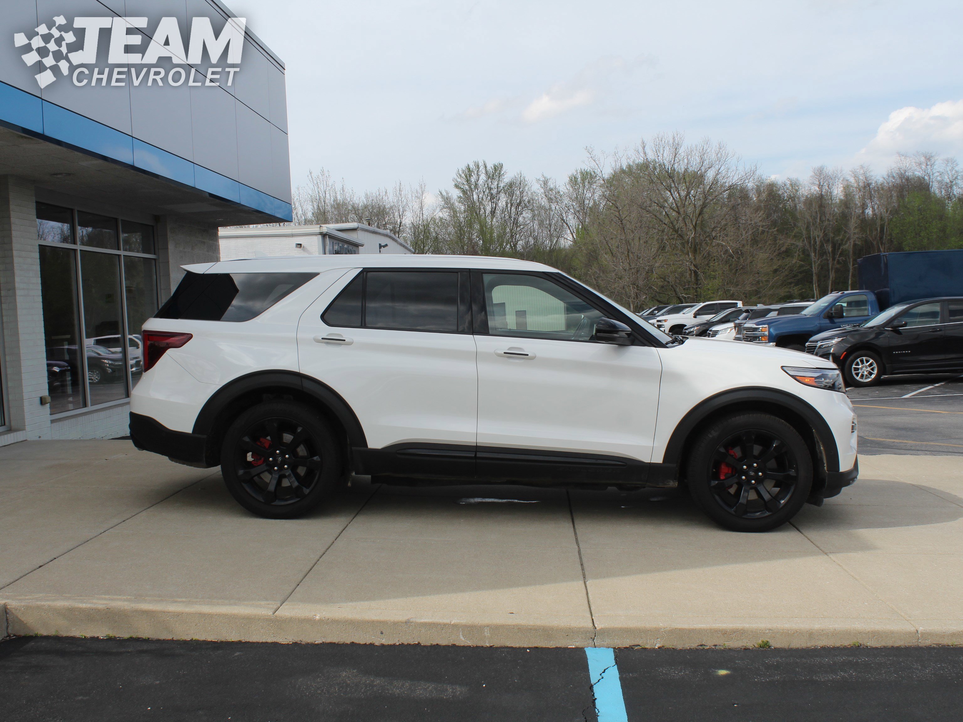 Used 2022 Ford Explorer ST w/ Equipment Group 401A image 3